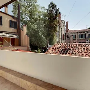 Appartamento Traditional With Terrace, Venezia
