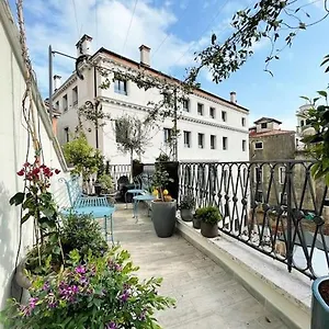 Apartment Ca Cornelia - A Rooftop Terrace With Dazzling View, Venedig