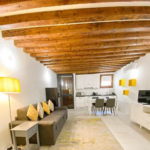 Appartamento Isa Lovely In, Venezia