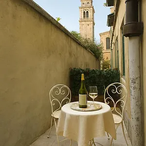 Appartamento Calle De Le Pazienze, Venezia