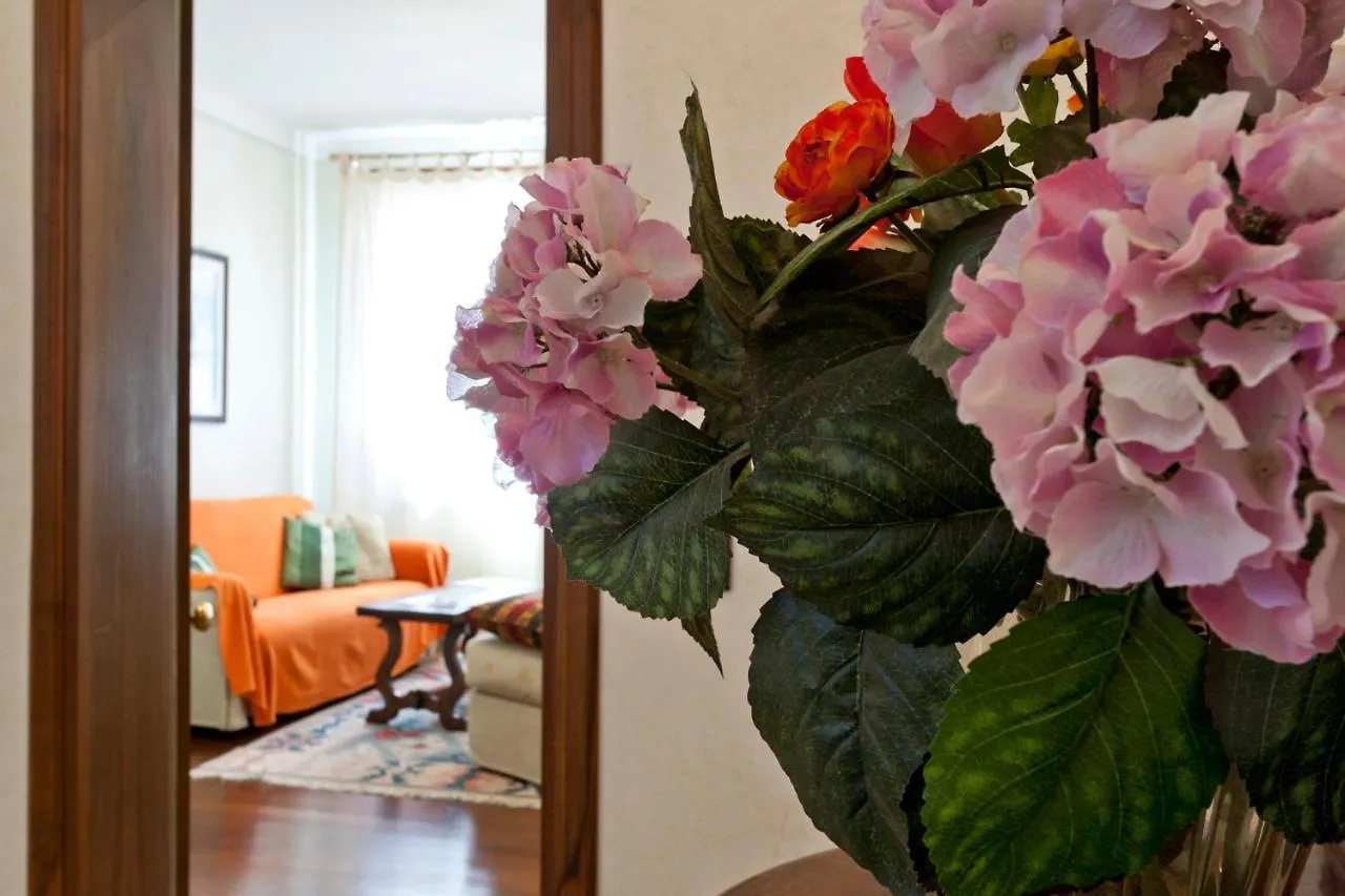 Casa Verde Canal View Apartment Venice Italy